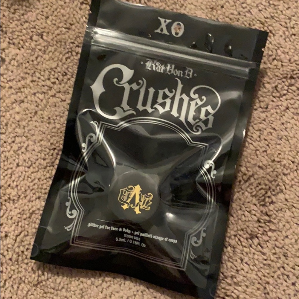 Kat Von D glitter crush